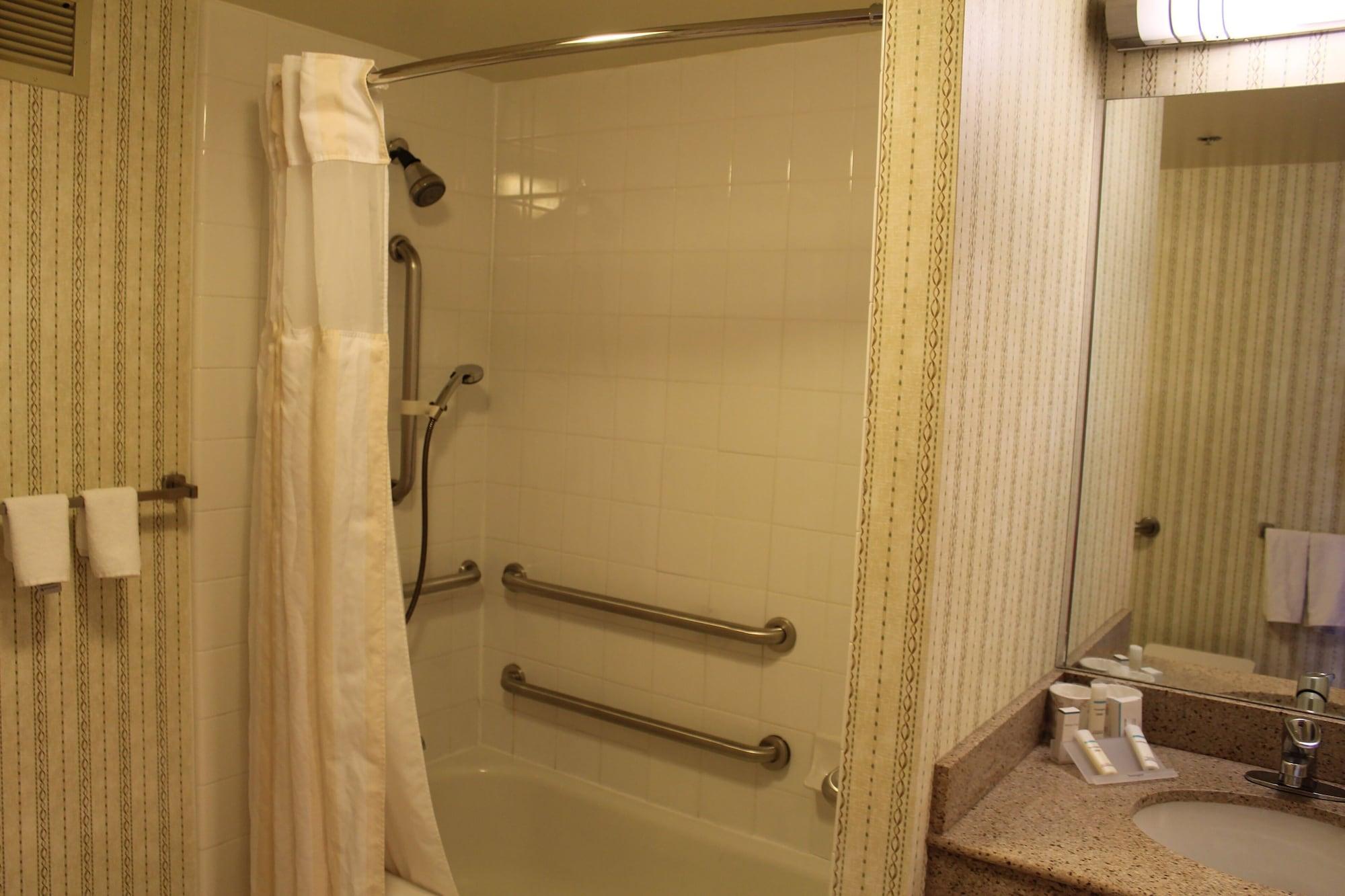 Hilton Garden Inn Oakbrook Terrace Exterior foto